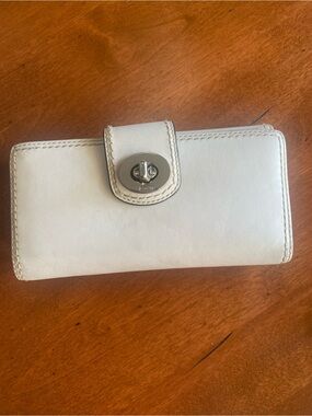 Vintage Coach White Leather Turnlock Wallet with Checkbook Holder